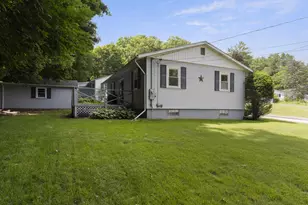 2 Dennis St, Augusta, ME 04330 - Photo 5