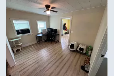 9 Perry Street, Lincoln, ME 04457 - Photo 7