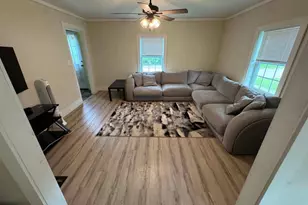 9 Perry St, Lincoln, ME 04457 - Photo 5