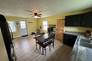 9 Perry St, Lincoln, ME 04457 - Photo 9