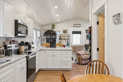 4 Broad Street, Waterville, ME 04901 - Photo 13