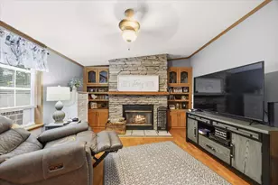 271 Mountain Rd, Arundel, ME 04046 - Photo 17