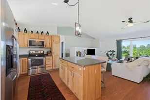 72 Frost Hill Ave, Lisbon, ME 04252 - Photo 7