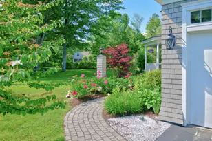 11 Cole Field Rd, Cape Elizabeth, ME 04107 - Photo 9