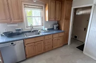 64 Oxford St, Augusta, ME 04330 - Photo 7