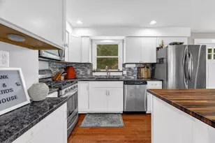 52 Lee St, Bucksport, ME 04416 - Photo 7