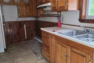 36 Military Ave, Fairfield, ME 04937 - Photo 5