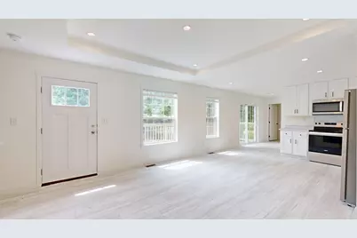 39 Imperial Drive, Eliot, ME 03903 - Photo 5