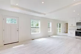 39 Imperial Dr, Eliot, ME 03903 - Photo 5