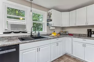 8 Kenneth Rd, South Portland, ME 04106 - Photo 3