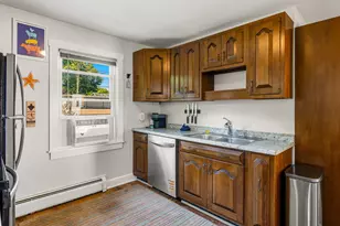 4 Halstead St, Kittery, ME 03904 - Photo 11