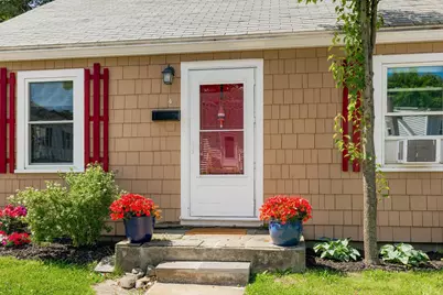 4 Halstead Street, Kittery, ME 03904 - Photo 3