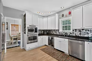 37 Constitution Ave, Hampden, ME 04444 - Photo 17