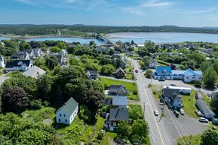 59 Washington St, Lubec, ME 04652 - Photo 5