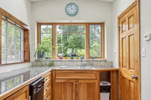 30 Pleasant Ave, Portland, ME 04108 - Photo 27