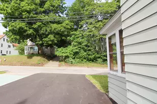 633 Prospect Ave, Rumford, ME 04276 - Photo 3