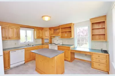 8 Strawberry Lane, Rockport, ME 04856 - Photo 9