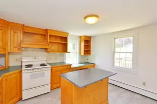 8 Strawberry Ln, Rockport, ME 04856 - Photo 11