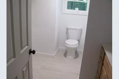 178 Number Six Road E, Oxford, ME 04270 - Photo 5