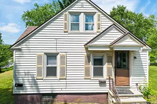 37 Kennedy Memorial Dr, Waterville, ME 04901 - Photo 17