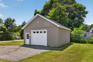4 Knox St, Millinocket, ME 04462 - Photo 5