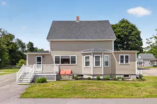 4 Knox St, Millinocket, ME 04462 - Photo 1