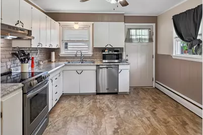 54 New Hampshire Street, Millinocket, ME 04462 - Photo 3