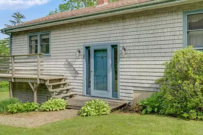 88 Gurney Street, Rockport, ME 04856 - Photo 3