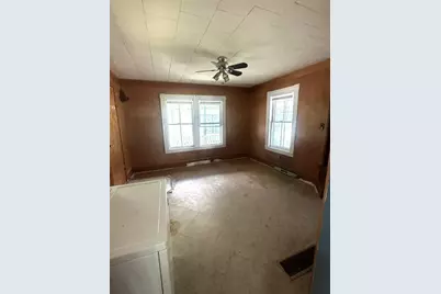 627 Prospect Avenue, Rumford, ME 04276 - Photo 17