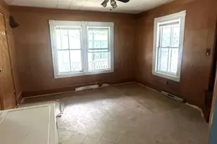 627 Prospect Ave, Rumford, ME 04276 - Photo 17