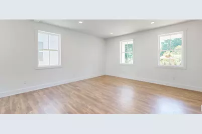 17 Magnolia Lane #17, Gardiner, ME 04345 - Photo 9