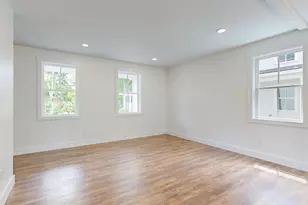 33 Magnolia Ln, Gardiner, ME 04345 - Photo 9