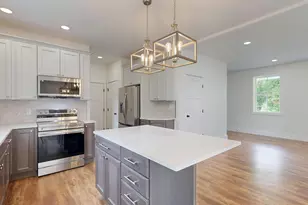 33 Magnolia Ln, Gardiner, ME 04345 - Photo 13