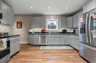 91 Bradley St, Saco, ME 04072 - Photo 13