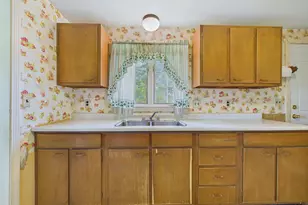 37 Marlboro Ave, Augusta, ME 04330 - Photo 13