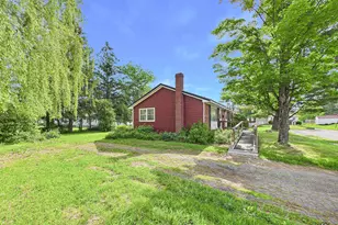 37 Marlboro Ave, Augusta, ME 04330 - Photo 3