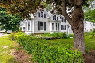 27 Warren St, Rockland, ME 04841 - Photo 3