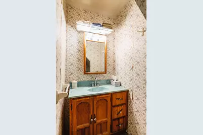 27 Warren Street, Rockland, ME 04841 - Photo 15