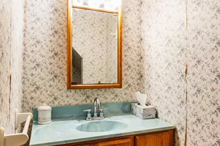 27 Warren St, Rockland, ME 04841 - Photo 15