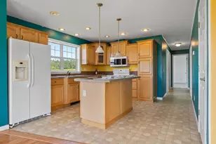 484 Woodside Rd, Brunswick, ME 04011 - Photo 9