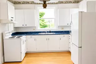 27 Pleasant St, Fort Kent, ME 04743 - Photo 3