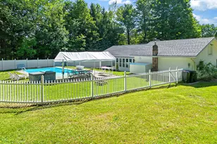 573 Augusta Rd, Belgrade, ME 04917 - Photo 11