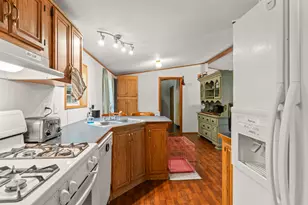 60 Pinnacle Rd, Liberty, ME 04949 - Photo 13