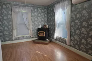 36 Cottage St, Bangor, ME 04401 - Photo 5