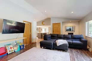 1152 Manchester Rd, Belgrade, ME 04917 - Photo 21