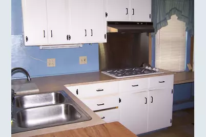 83 Elmwood Road, Auburn, ME 04210 - Photo 9