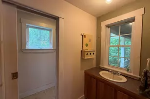 198 Taylor St, Lincoln, ME 04457 - Photo 15