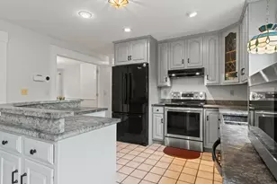 320 Falmouth Rd, Falmouth, ME 04105 - Photo 7