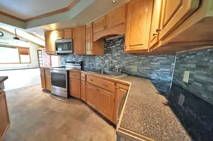 269 Bangor St, Houlton, ME 04730 - Photo 7