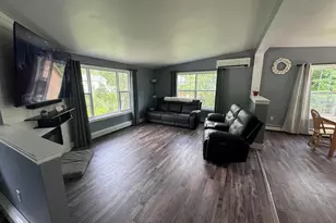 1058 Pleasant St, Blue Hill, ME 04614 - Photo 7